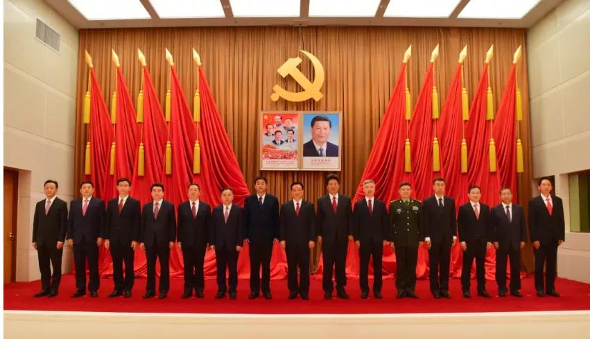 已有13省份选出新一届省级*党**委常委班子，45岁陕西人任维最年轻