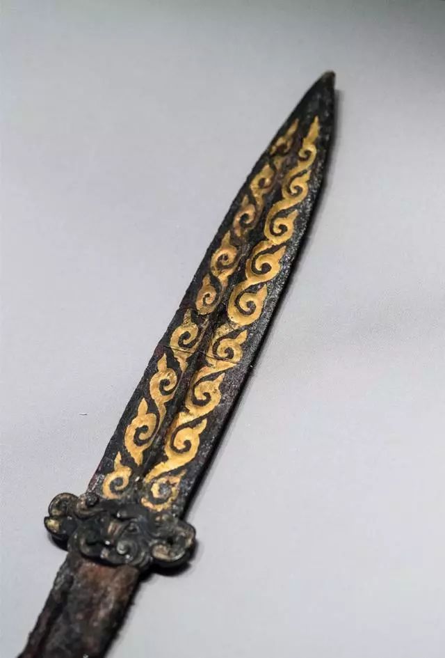 战士用刀好还是剑好,初学者用刀还是剑