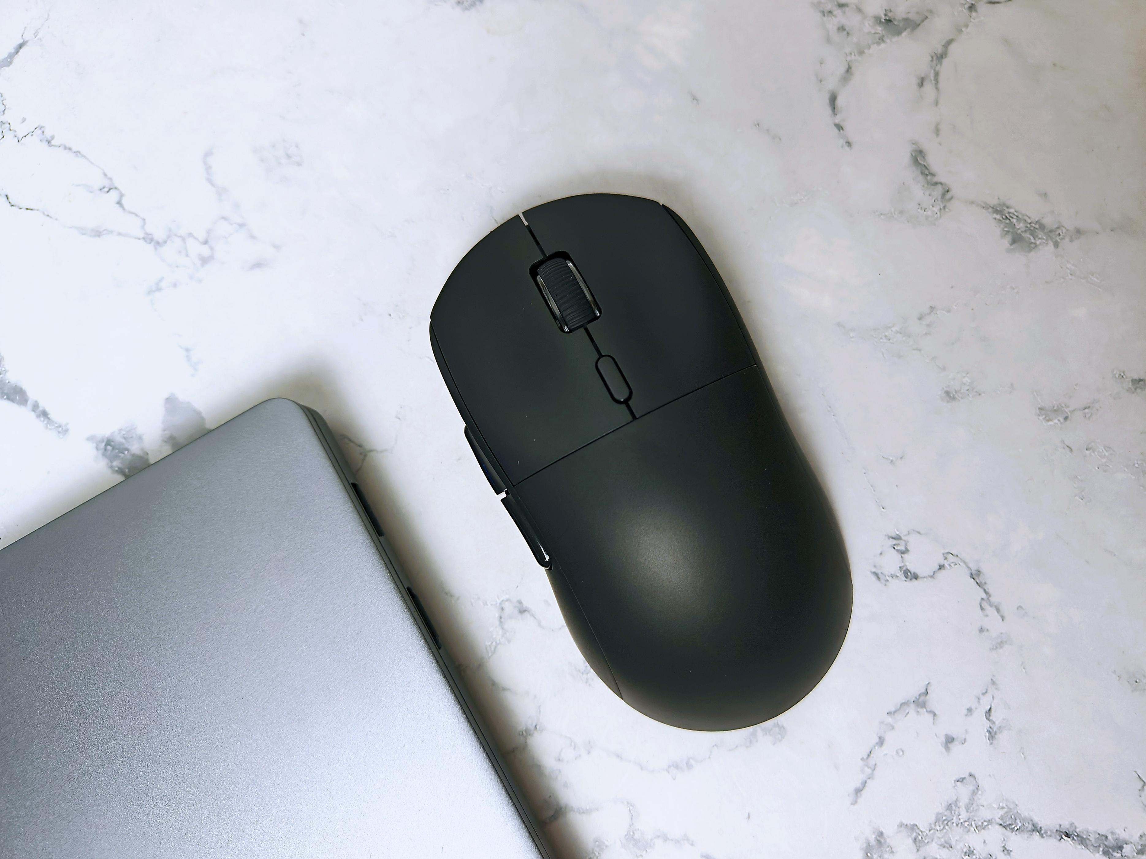 199交个朋友,黑爵AJ199无线双模游戏鼠标太卷了!