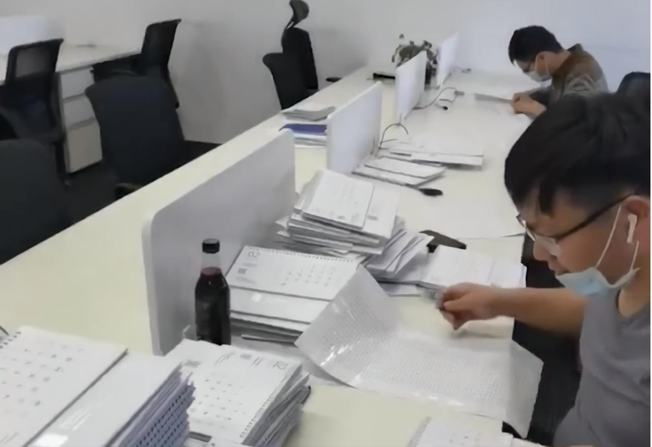 男子误将“立春”写成女友名字,印错一万本台历,秀了国人一脸