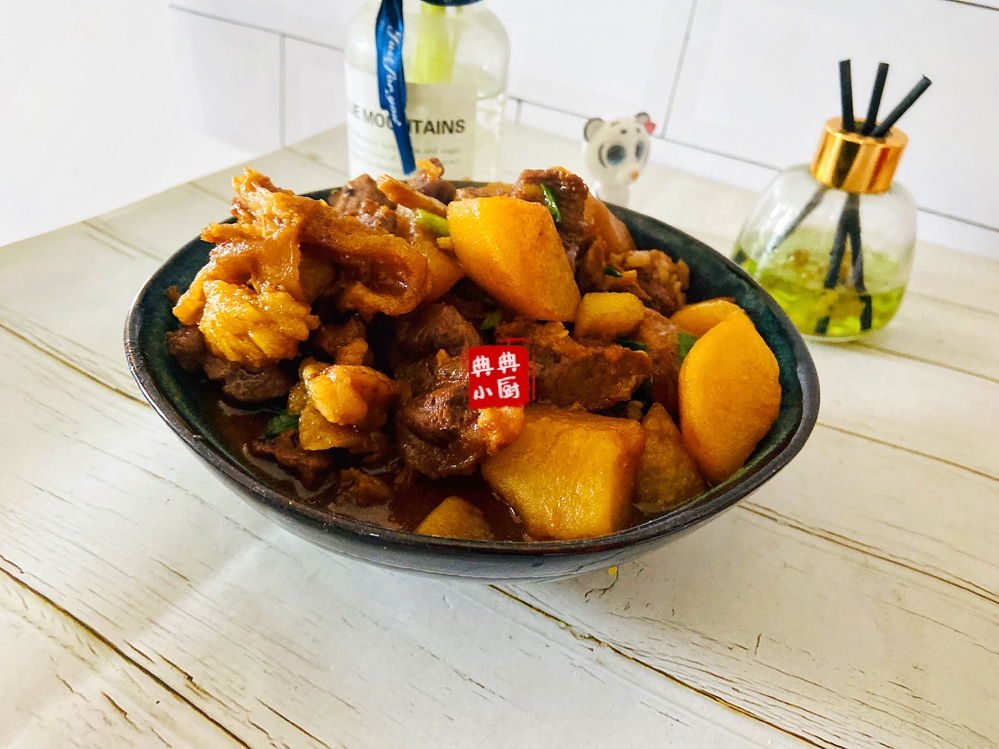 牛腩炖出来为何又柴又硬,烧牛腩什么时候放盐