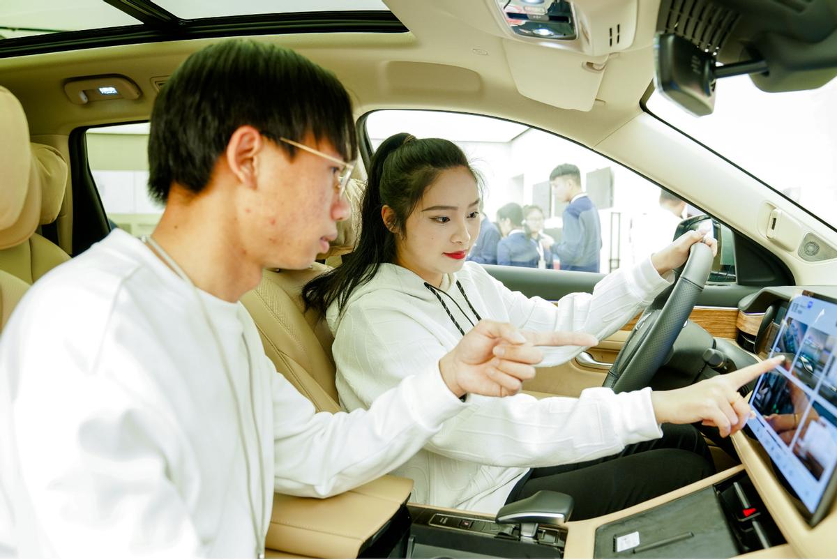 华为智能生活馆开业活动30秒视频,华为智能生活馆世纪东方