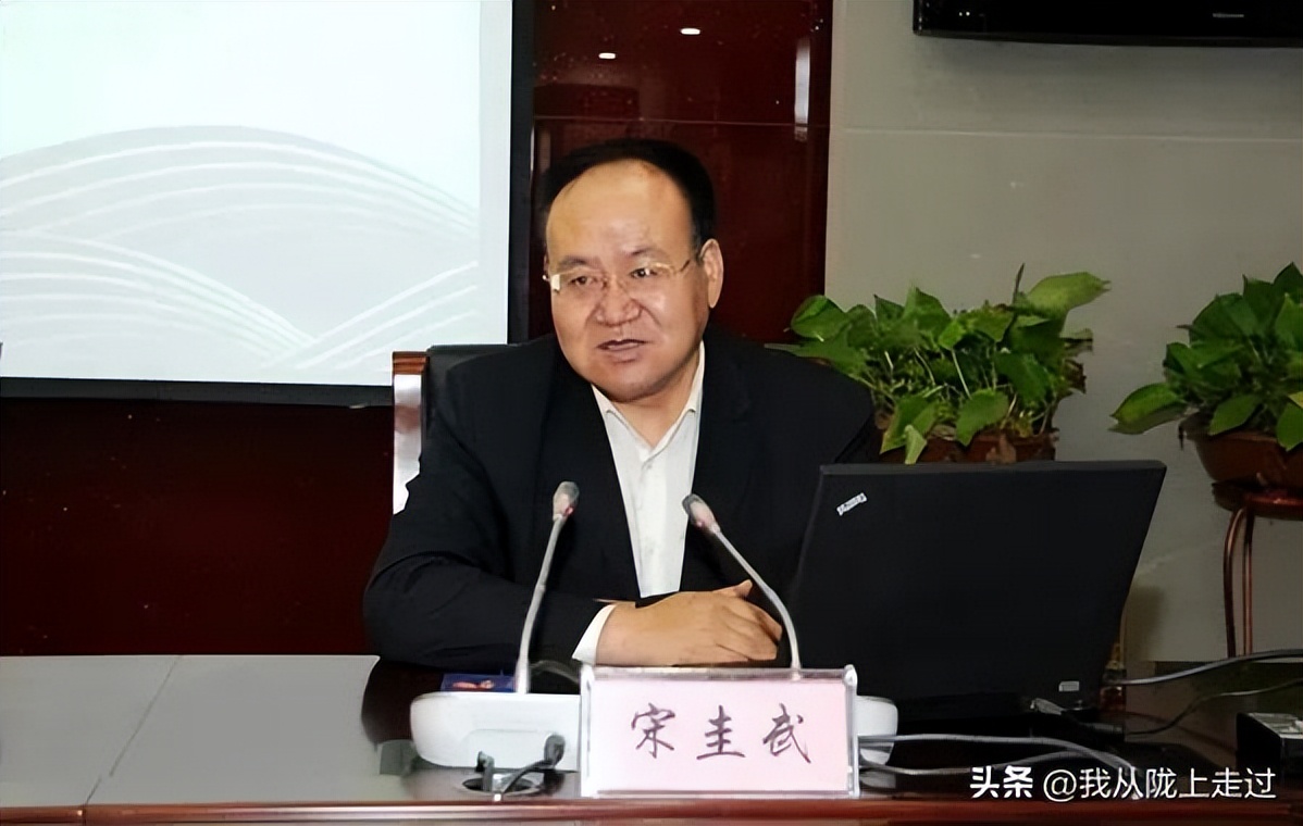 靖远一中回忆,饮水思源缘木思本是什么意思