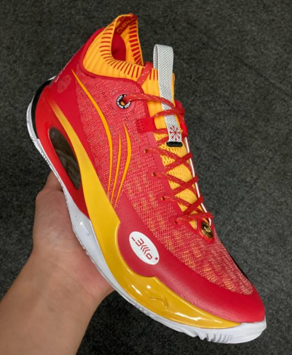 驭帅16v2与闪击9,李宁闪击第7代拖鞋