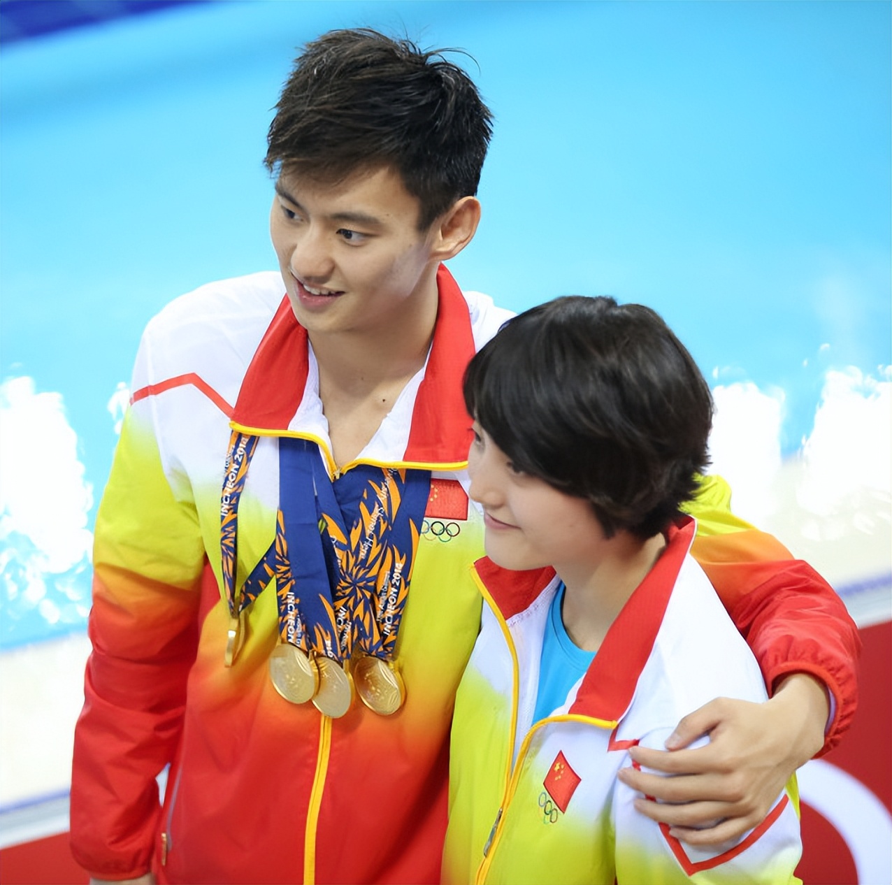 惊艳泳坛宁泽涛26岁退役现状,宁泽涛从泳坛退役后转战高尔夫