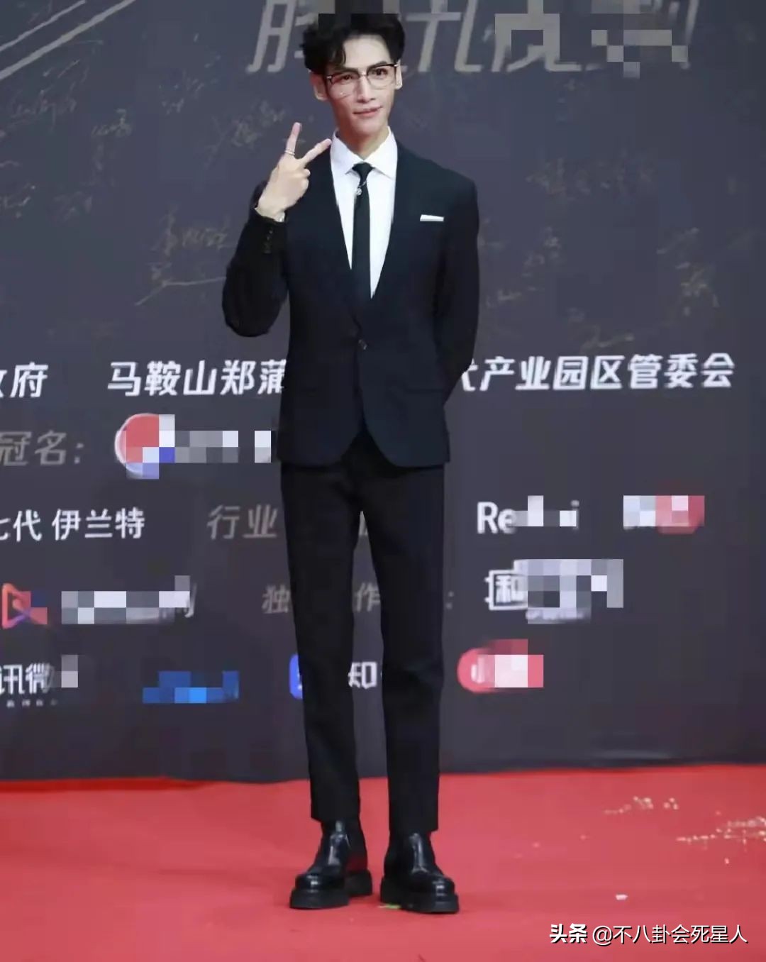 明星红毯恨天高,明星恨天高走路