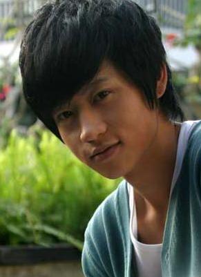 魏晨红过吗,歌手魏晨在唱成全