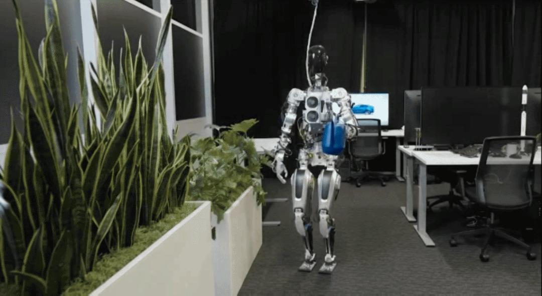 科技狂人马斯克,马斯克是科技狂人还是资本家