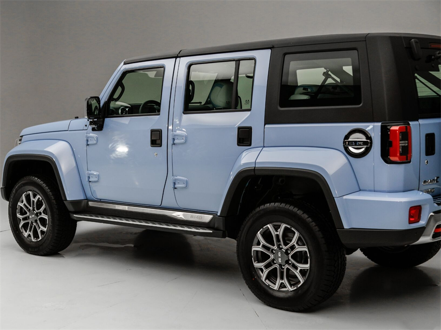 动力最强硬派越野车,四驱全尺寸硬派越野车