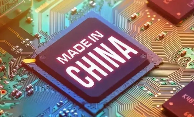 光刻机巨头asml谈芯片,中国携手光刻机巨头asml