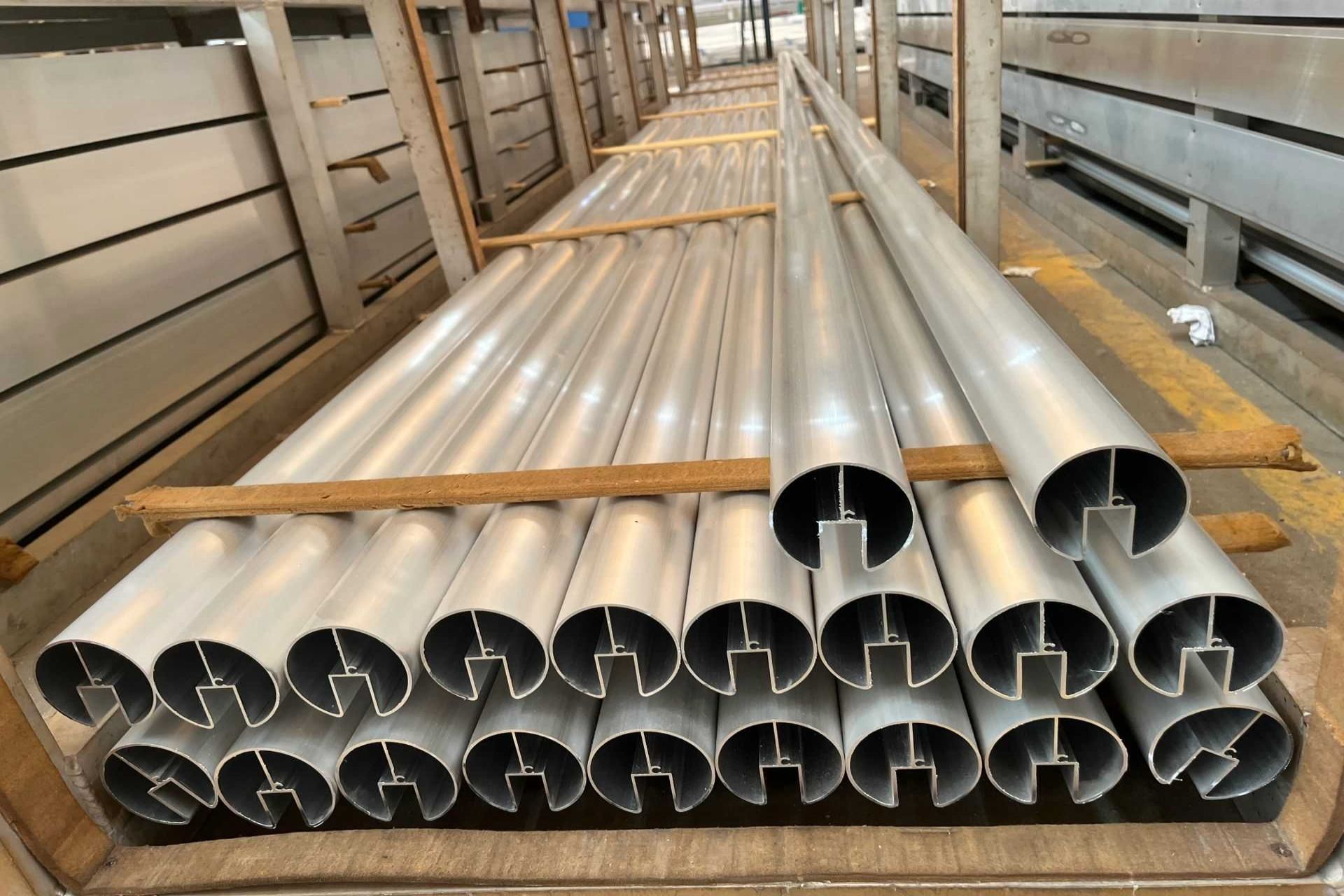 铝型材有什么性能,铝型材理论质量