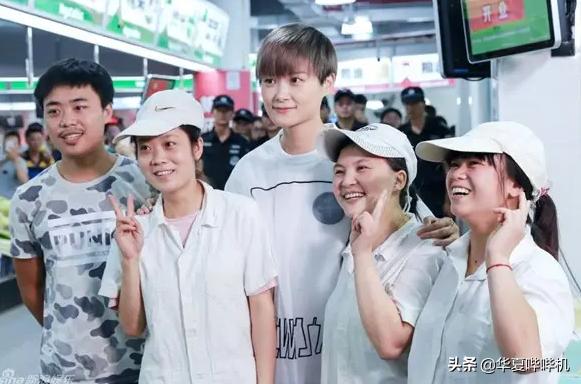 黄渤贾玲沈腾爆笑小品完整版,沈腾黄渤贾玲疯狂外星人