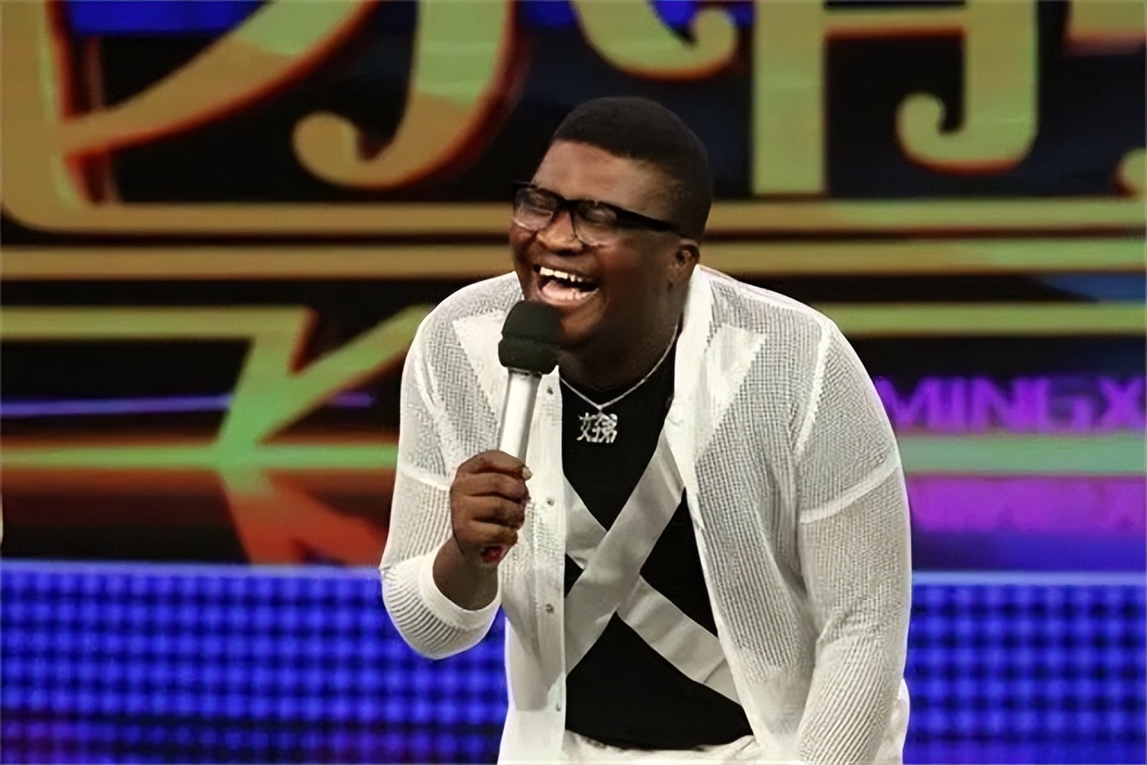 黑人歌手好弟近况：走红后迎娶中国姑娘，今36岁仍未取得中国绿卡