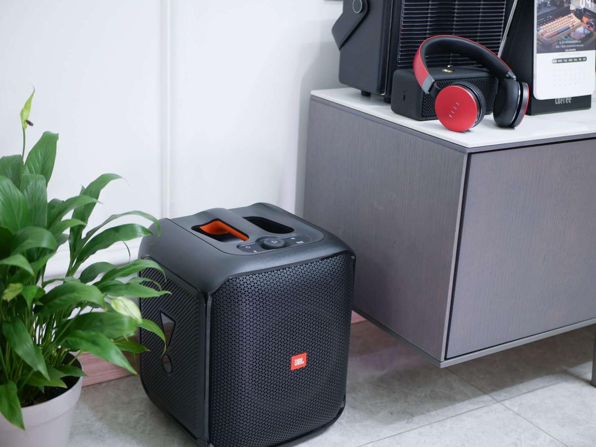 户外jbl音响,有源低音炮jbl音箱效果