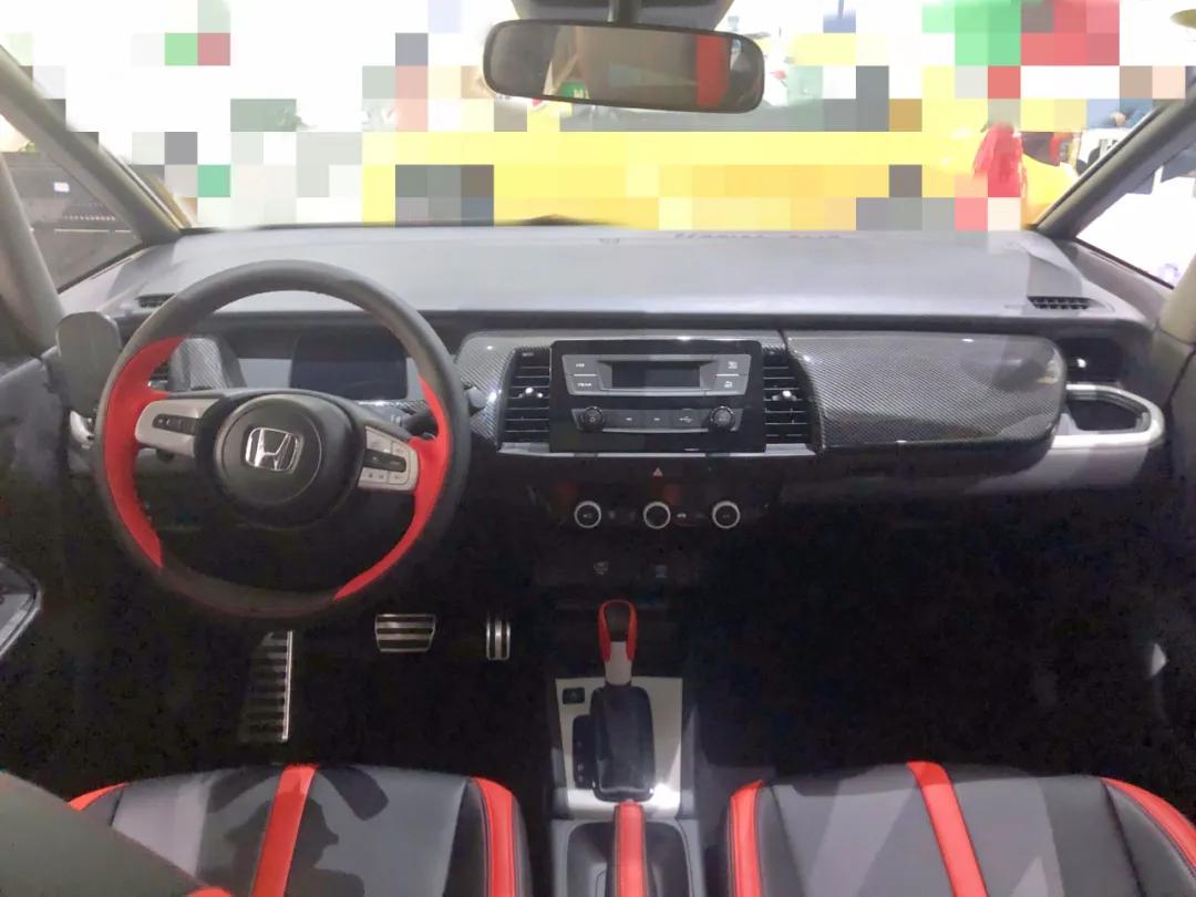 本田飞度裸车1.5t4s店报价,本田飞度最低配没音响