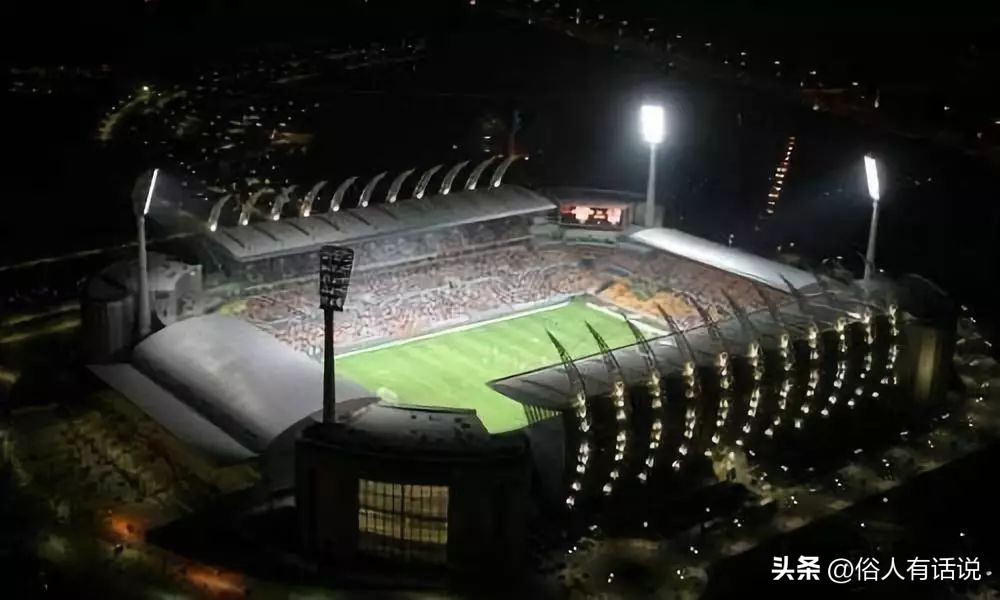 武汉专业足球场最新进展,武汉塔子湖足球场