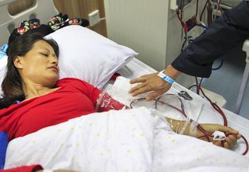 妻子患癌丈夫拒绝治疗完整版,妻子查出癌症晚期丈夫不愿给看