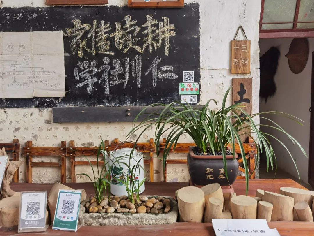 閲戠涔嬬害,閲戠鍗佹湀鍥藉簡涓鍋囨湡浣忓鏀荤暐