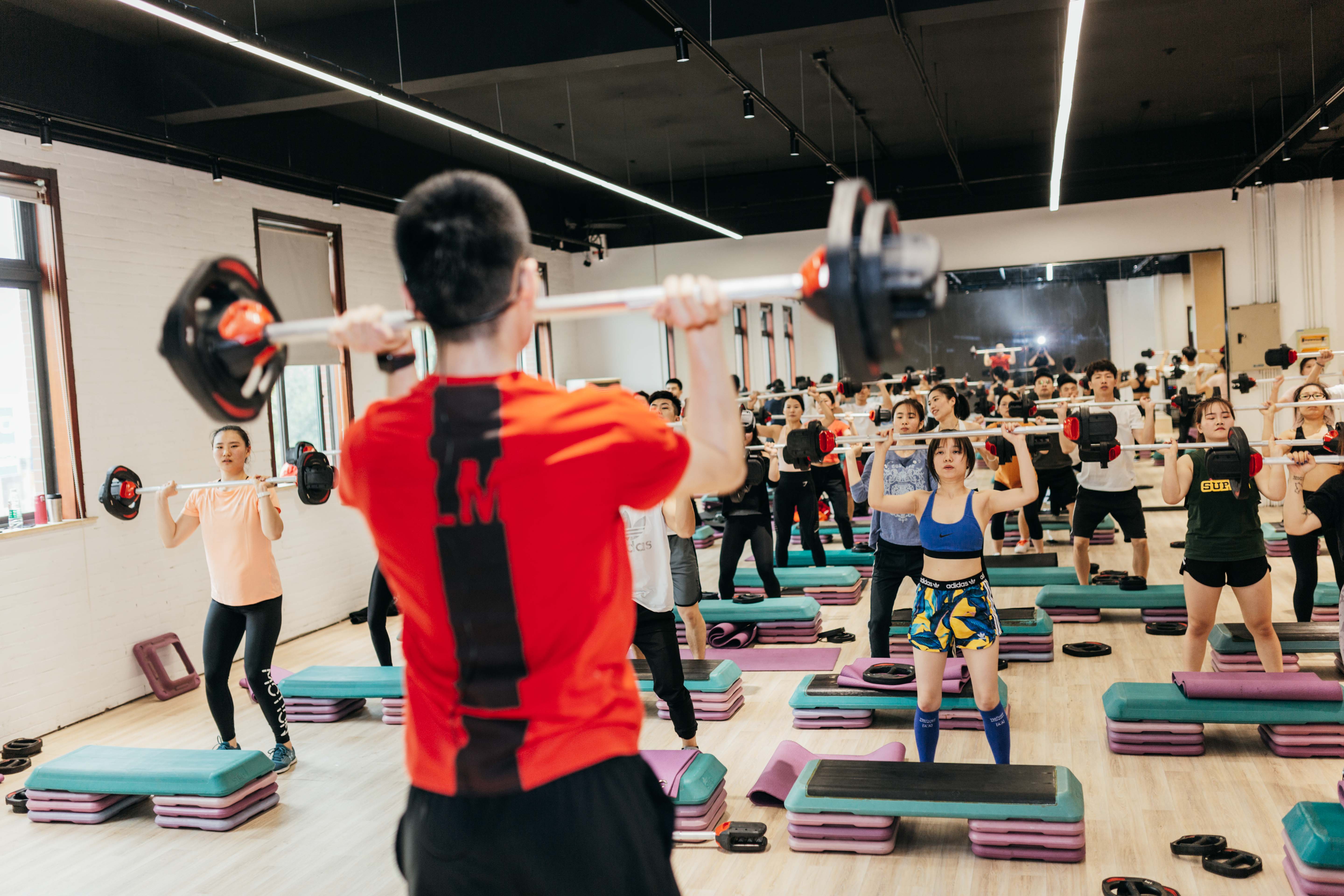 疫情下健身教练何去何从,疫情过后健身教练行业