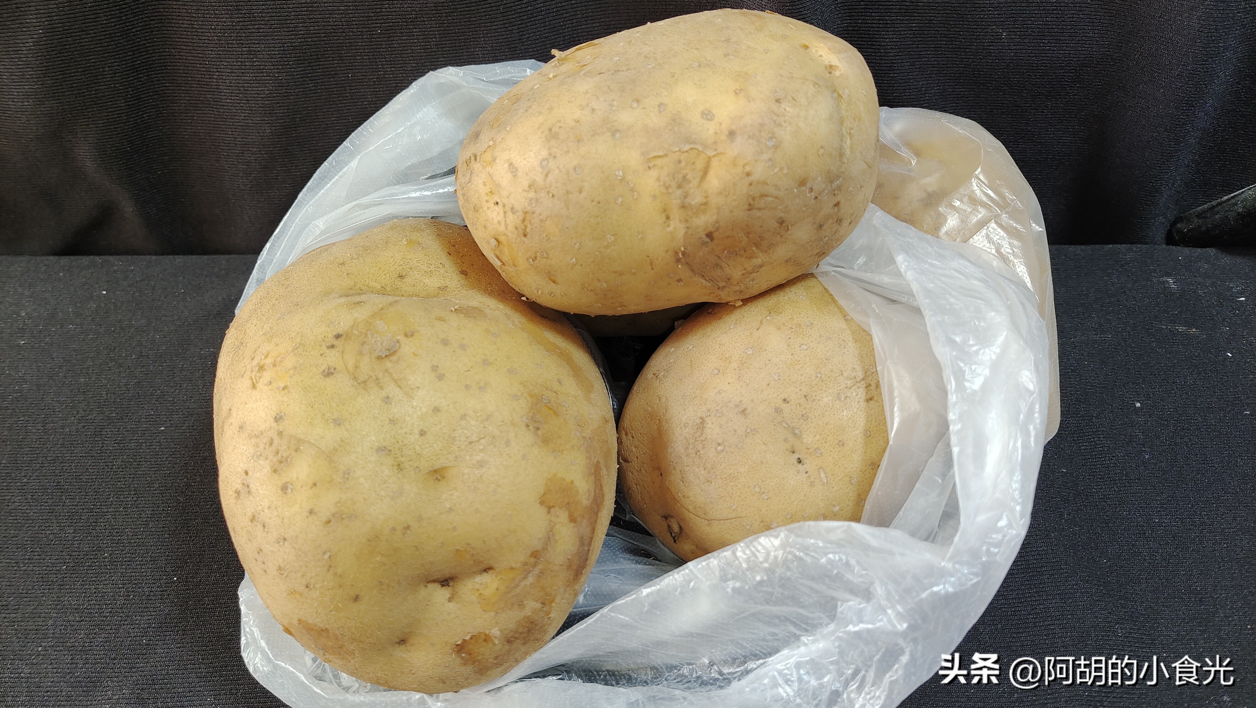 土豆磨糊包子：减肥者的“福音”！低脂又填肚子，好吃还不怕胖