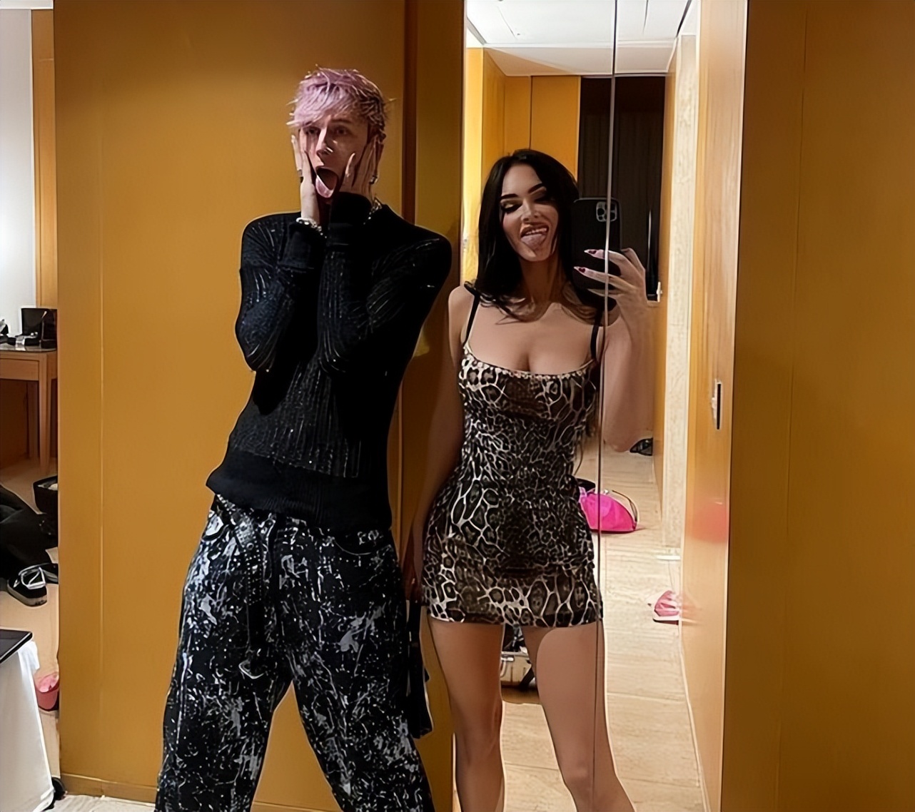 梅根穿短裙长裙,梅根穿宽松白裙