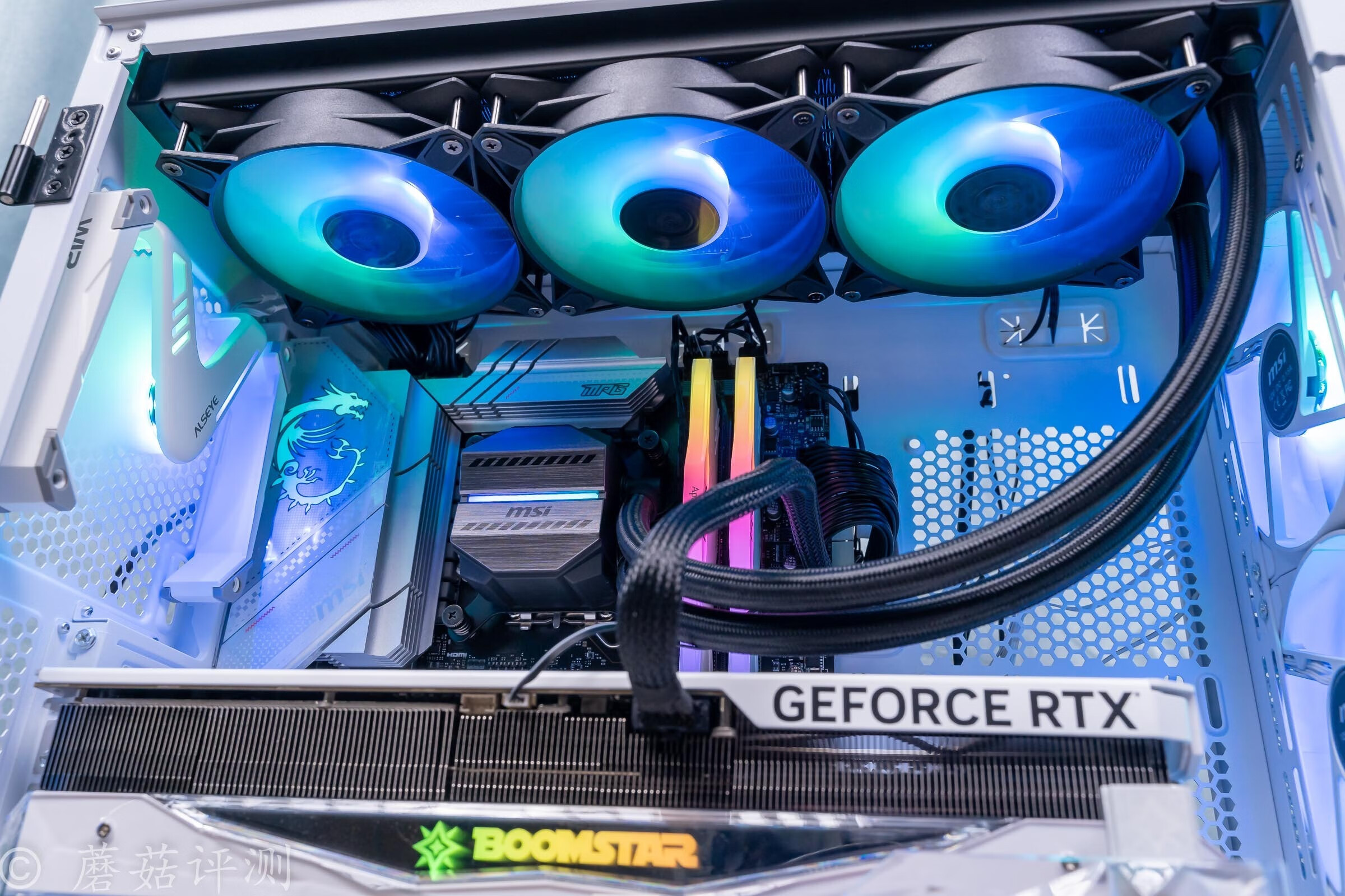 宇瞻ddr4240016g普条怎么样,宇瞻暗黑8gddr43600白色