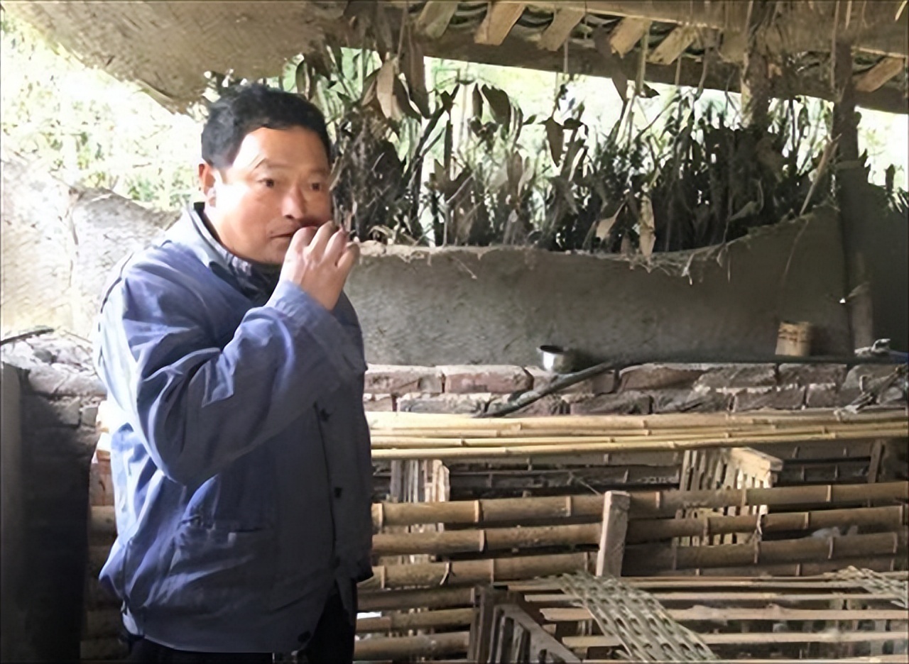 广西男子外出打工20年流落街头,四川小伙在外务工多年