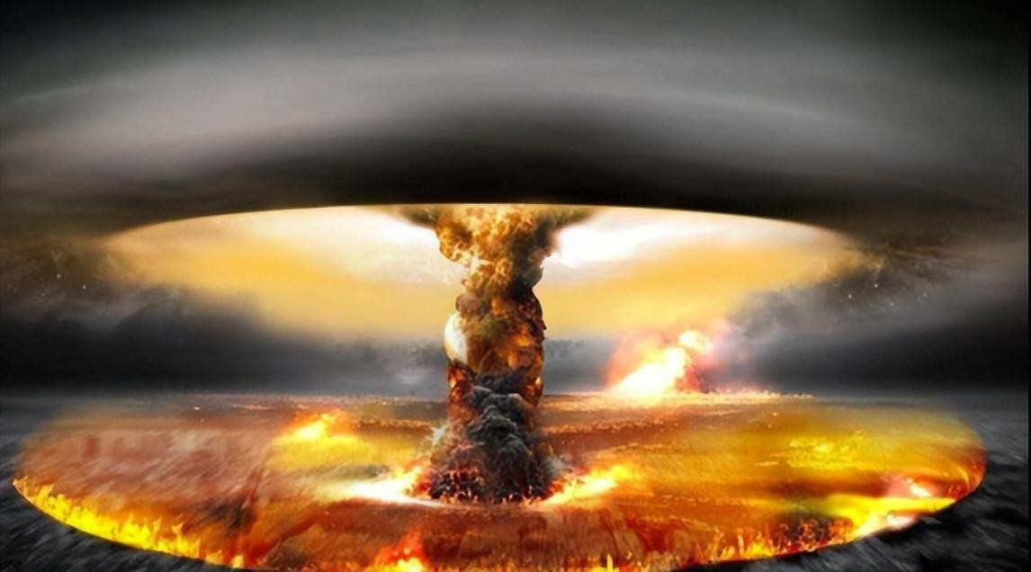 中囯新*器武**如何？美专家：一枚就可瘫痪半个美囯让世界*退倒**200年