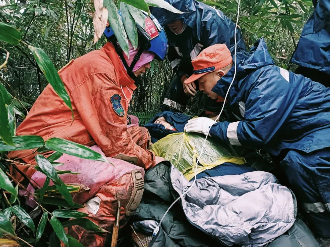 森林消防员应该怎么考,云南森林消防员训练