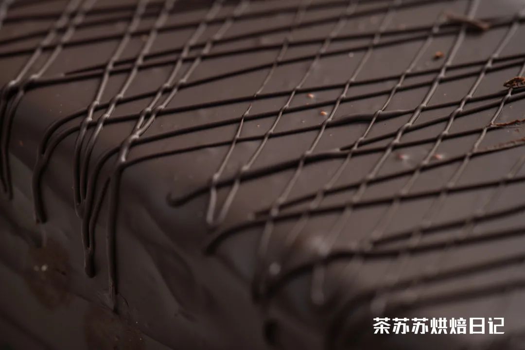 女王款蛋糕个性简单,女王自己做主的蛋糕应该怎样做