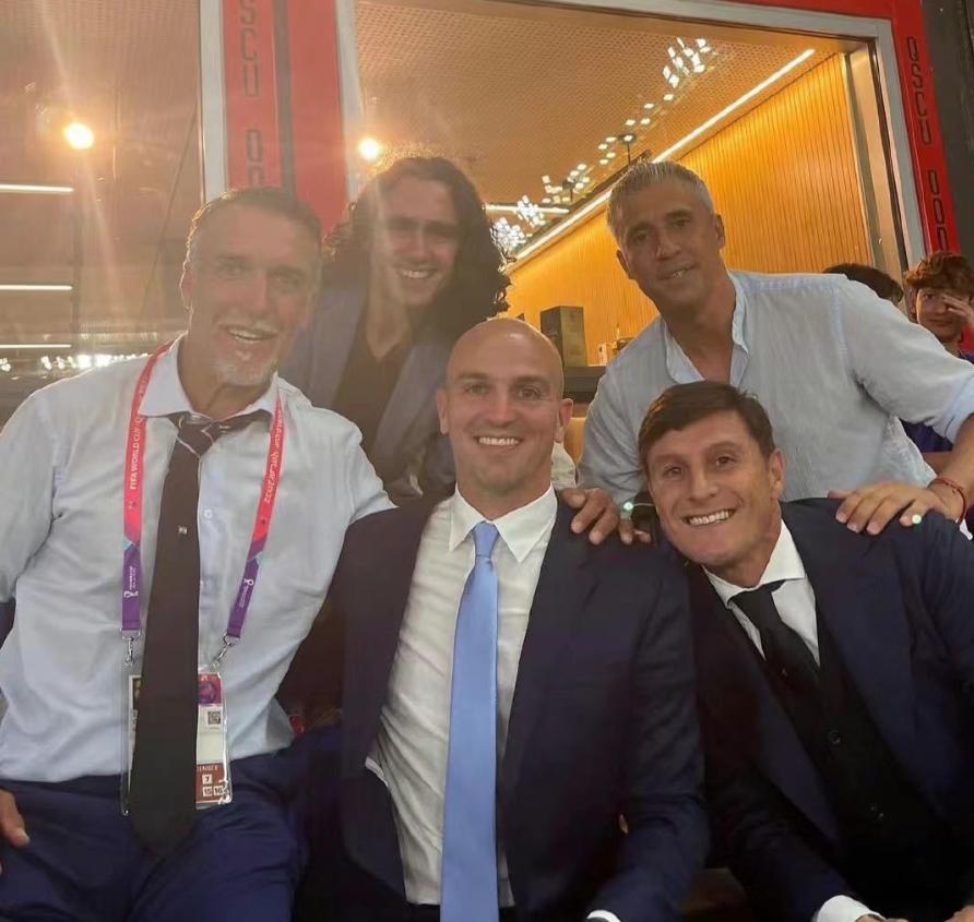 梦幻同框！5大阿根廷名宿现身，53岁巴蒂须发皆白，可惜缺了老马