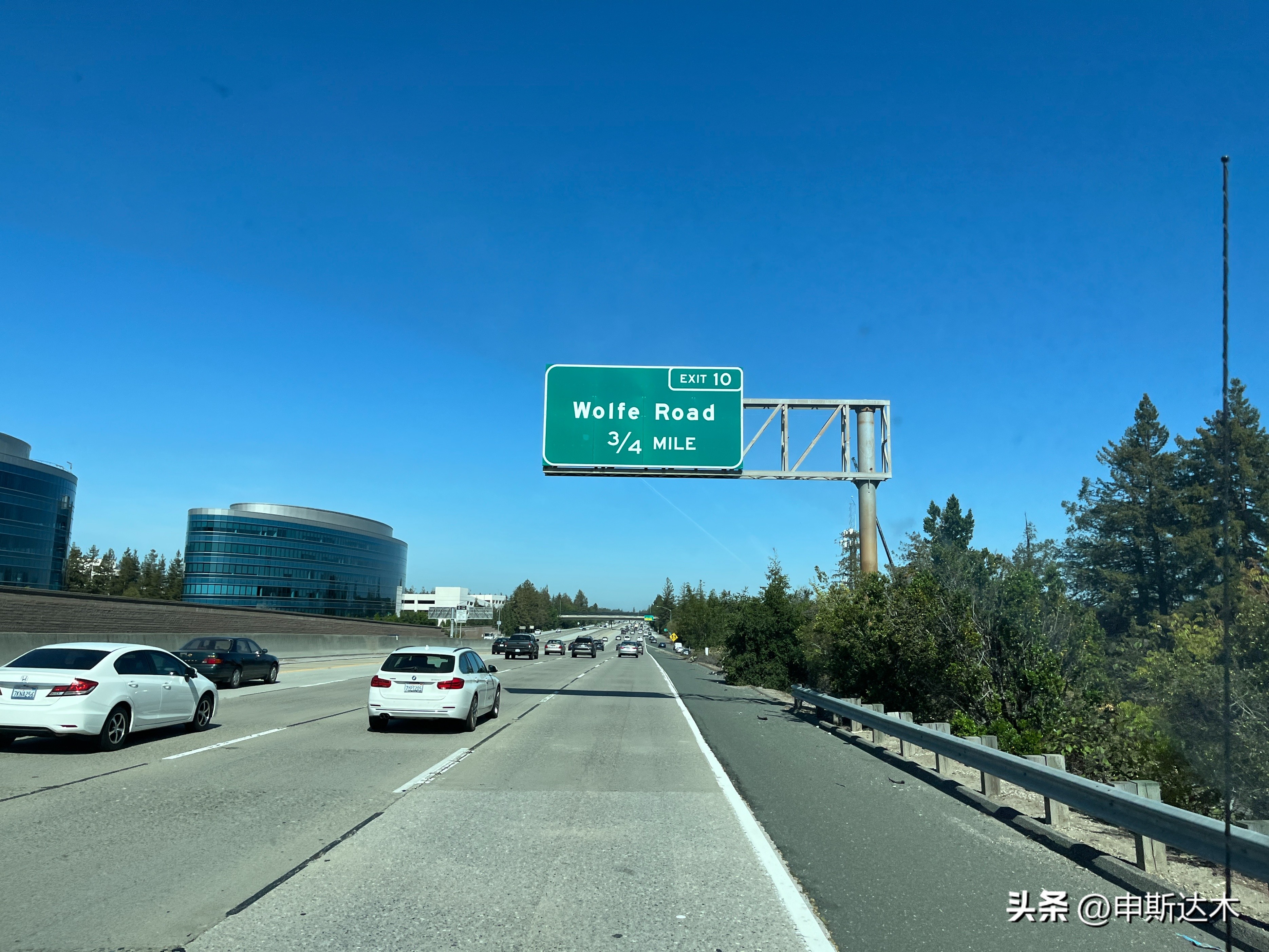 美国海关小黑屋实录,出国海关被关小黑屋