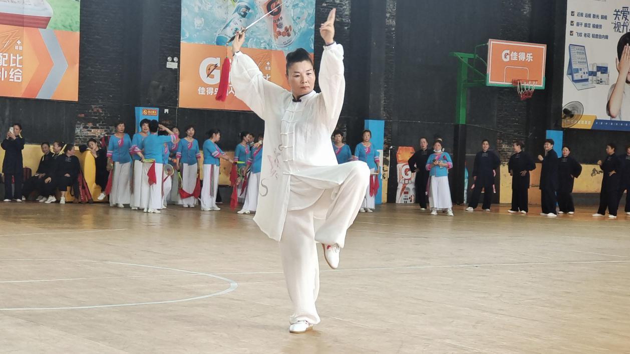 全民健身总动员享受健康好生活,全民健身日健康同行视频