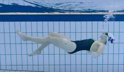 27岁男人娶48岁女人是什么感觉？这女人讲了真心话