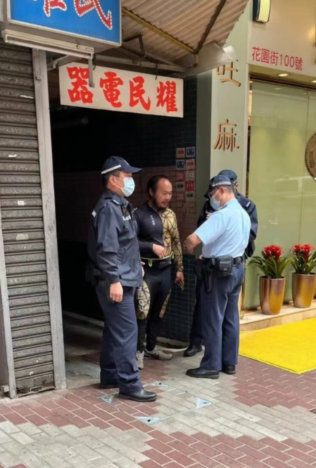 网红阿秋骑行全国却在香港被偷单车，车值8千块，警方已锁定嫌犯
