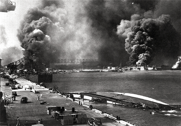 中国第一颗原*弹子**爆炸成功，毛主席却说要先通知日本，这是为啥？