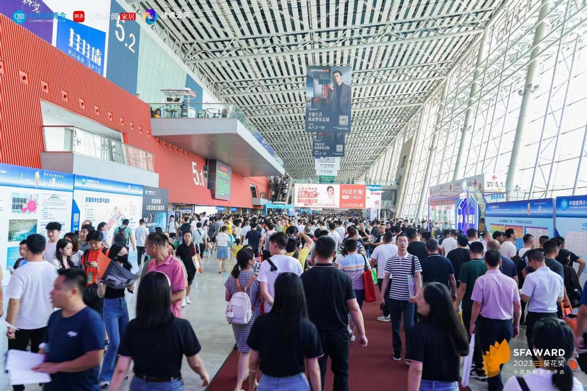 直击中国建博会真隐藏晾衣机发明者格峰爆火出圈囊获七大重磅奖项