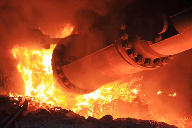 默默前行的背影,默默前行的视频