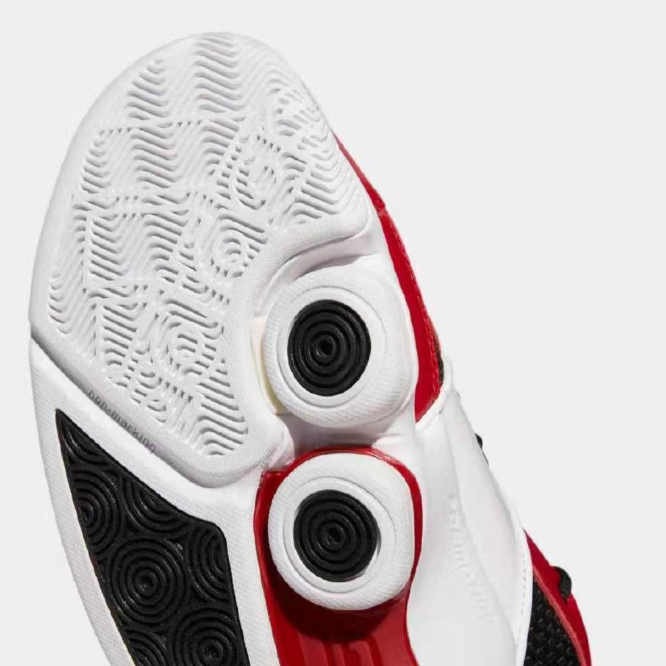 三球球鞋三代好还是二代好,三球二代球鞋测评