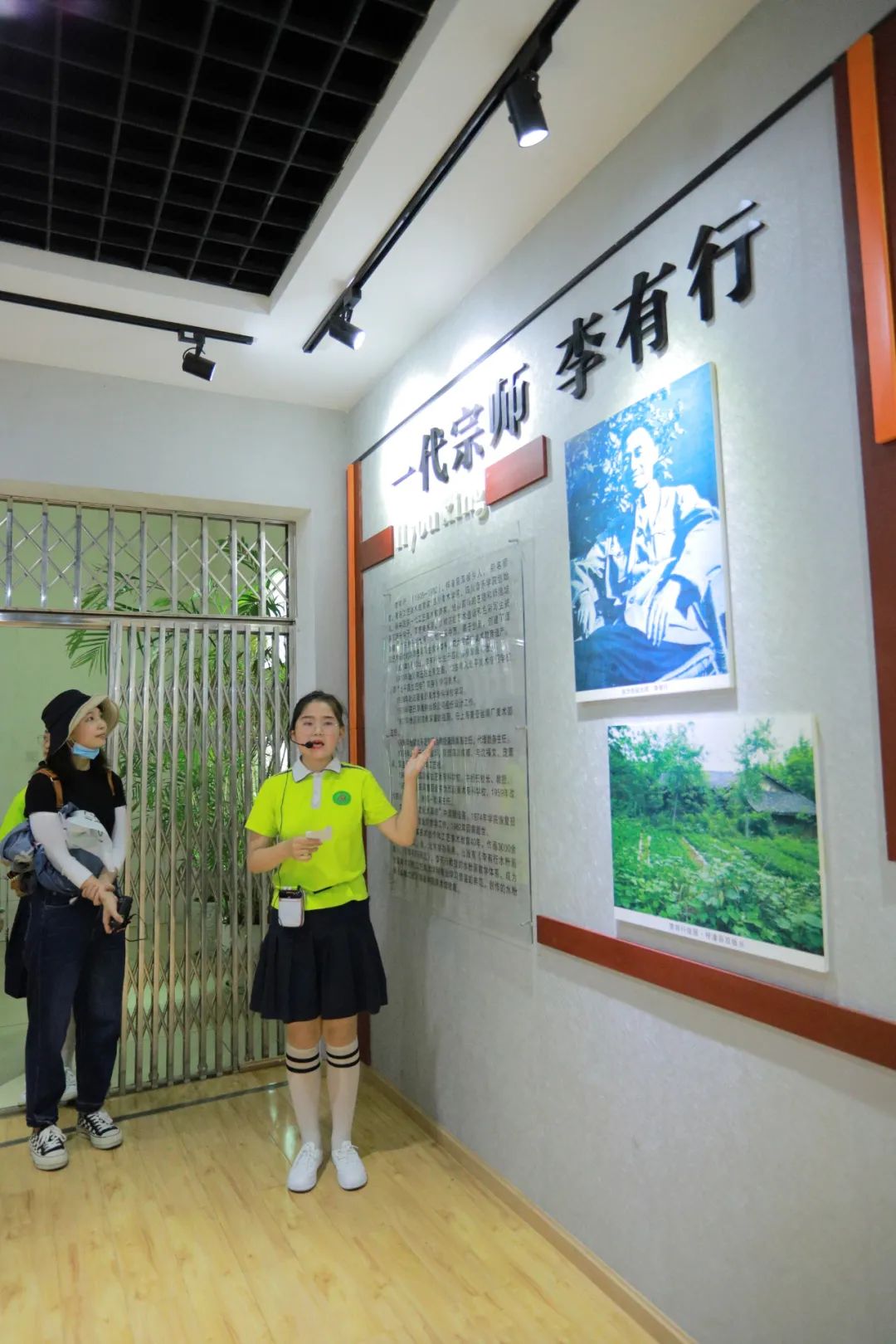 千百年前古人听的洞经古乐、吃的酥饼、画的木刻年画...这一次我们给你包圆了