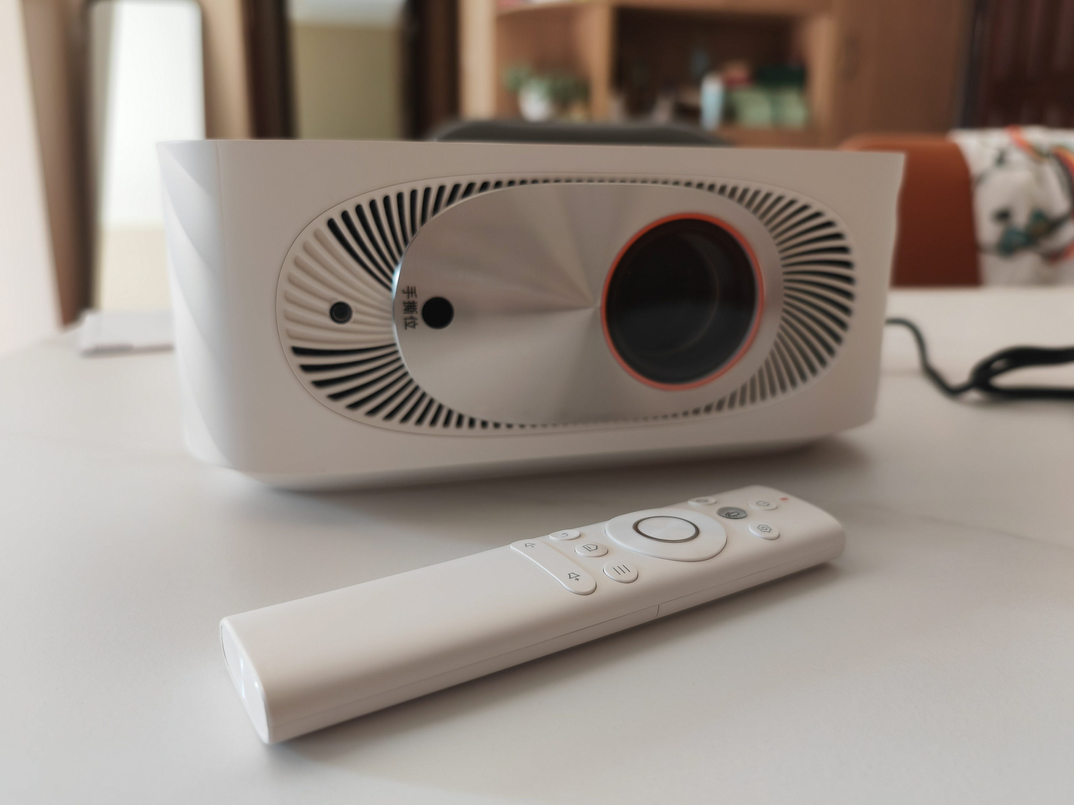 联想小新100s投影仪测评,联想小新100智能投影仪