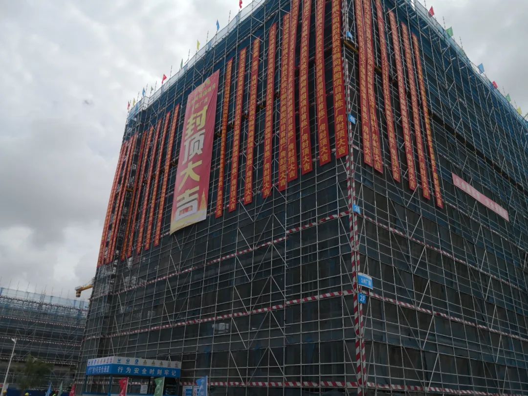 石狮世茂10期25栋封顶,石狮建发泱著6号楼封顶