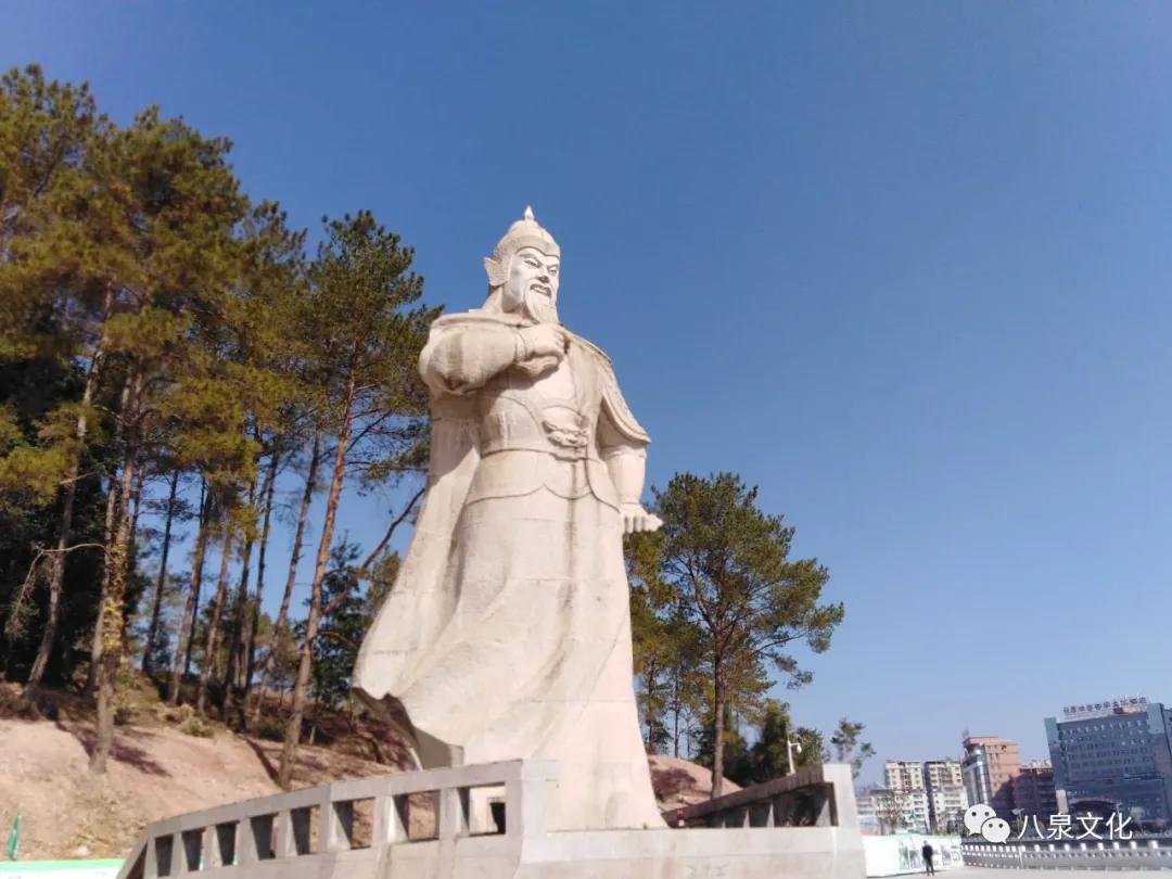 韶关翁城县美食,韶关翁源翁城客家特产双蒸地窖酒