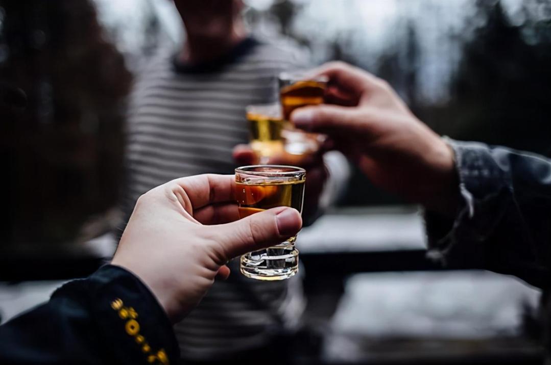 假冒伪劣的酒怎么这么多,市场上的酒百分之九十都是假酒