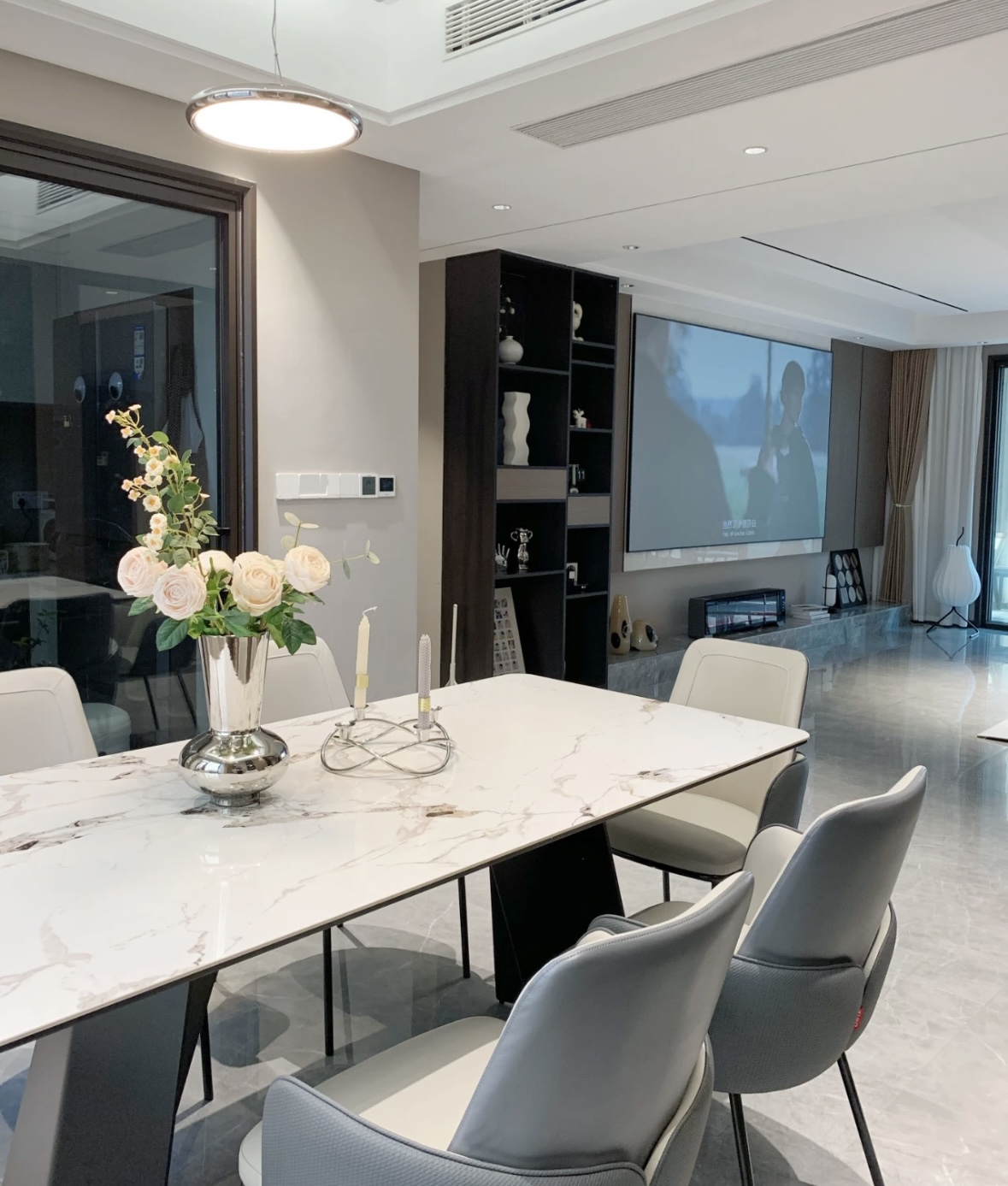 换了1次餐桌，终于清楚了3000元岩板餐桌和5000元大理石桌的区别