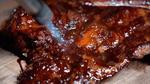 承包你一天的吃喝玩乐，酸菜鱼，烧烤，电竞...全都有