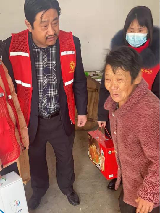 新时代文明实践春节期间志愿活动,文明实践树新风志愿服务暖人心