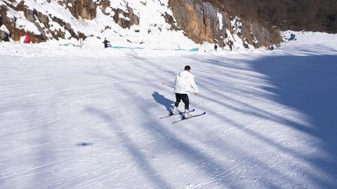 离乐山最近的滑雪场,乐山滑雪温泉