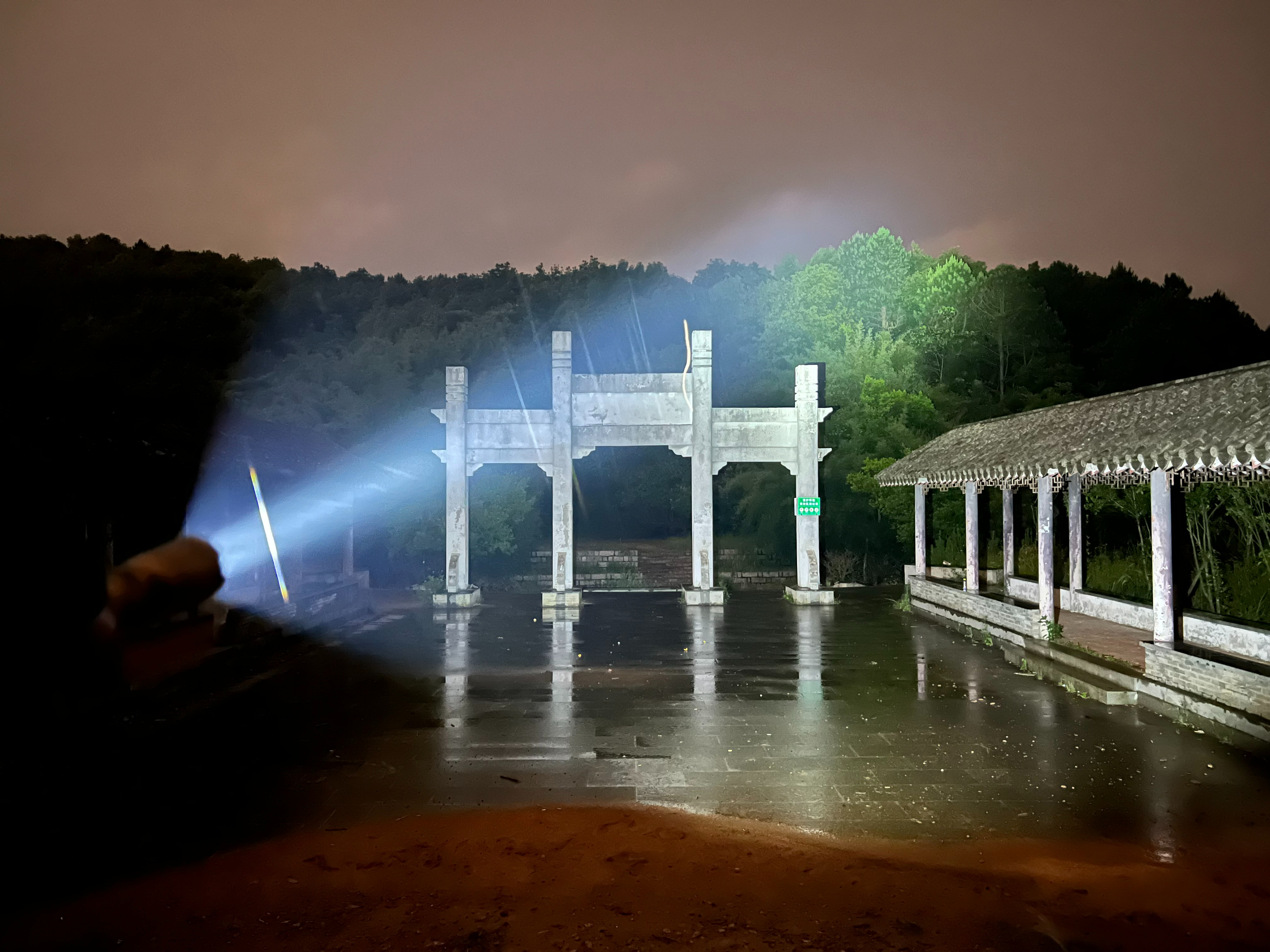 fenix手电测评tk35,fenixtk20uev2.0战术手电