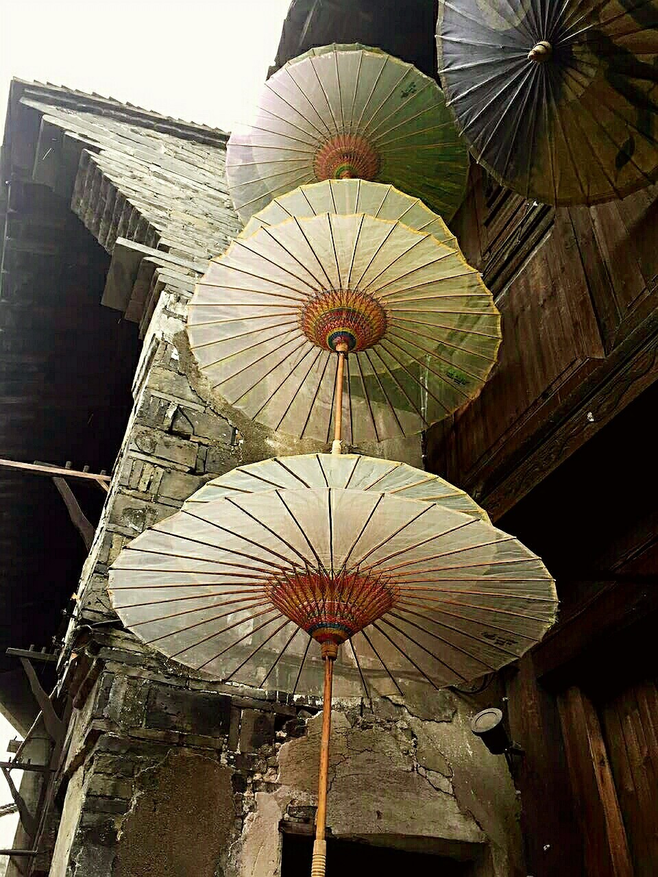 雨伞的来历和历史,雨伞的历史演变过程